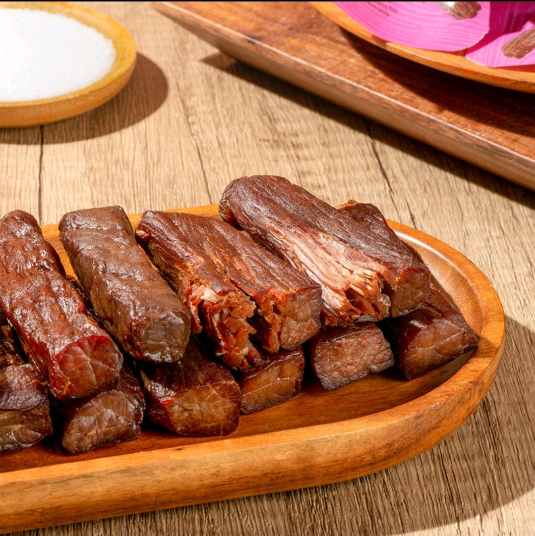 💥Sam's CLUB 山姆代購💥Member's Mark 風乾牛肉 (熏燒烤肉製品) 448g (約30小包入)