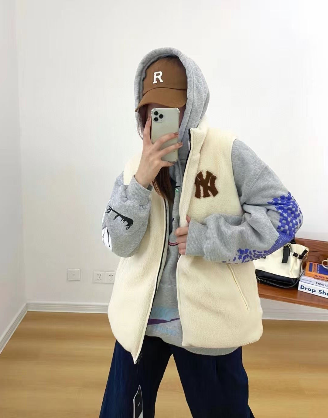 💥現金價💥MLB 雙面穿羊羔毛棉背心-🚚 付款後約4星期送到