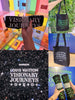 💥現金價💥LV The Place Bangkok 《Visionary Journeys》限定帆布袋 ▫️專櫃VIP會員贈品（請勿與專櫃品質對比） ✅ LV 招牌厚實帆布質感 ✅ 兩色可選 ✅ 尺寸：40 x 36 x 10 cm ✅ 限定展覽款，唔係周街都有 🤩包裝隨最新供應而定💥  付款後約 6 星期到貨