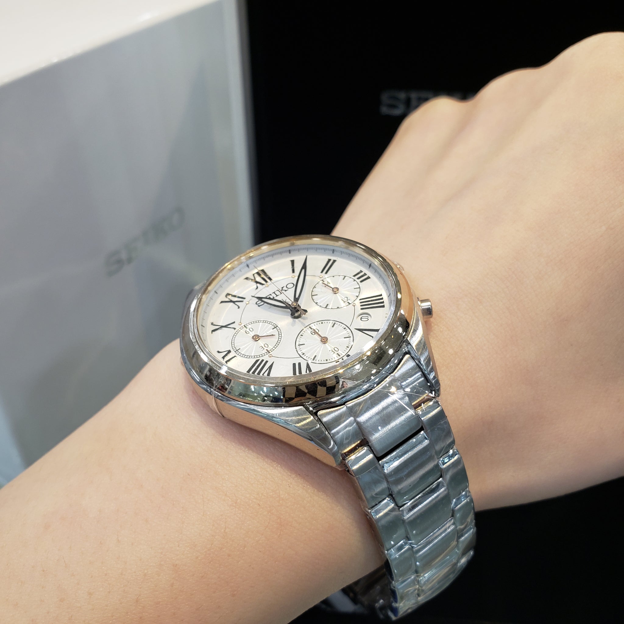 Seiko 精工Lukia 女裝計時腕錶7T12 SRWZ10P1