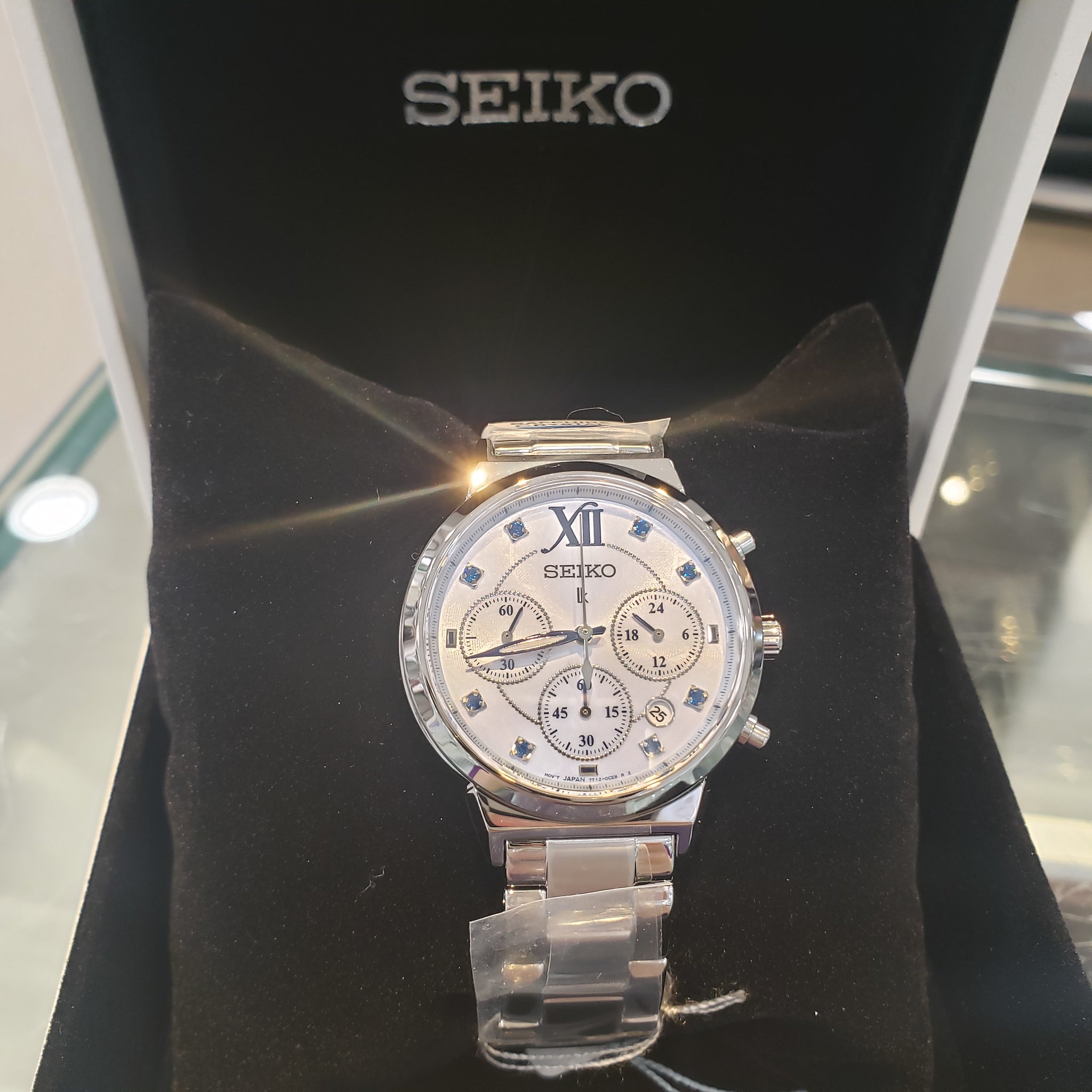 Seiko Lukia 女裝石英計時腕錶 限量版 SRWZ65P1