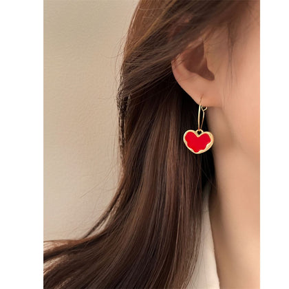 👑最新設計潮流紅愛心垂感耳釘 fashion design heart-shaped earrings 👑👛-E1016